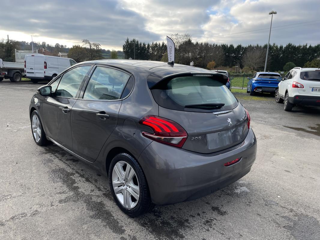 Peugeot 208 PureTech 82ch S&S BVM5 Signature