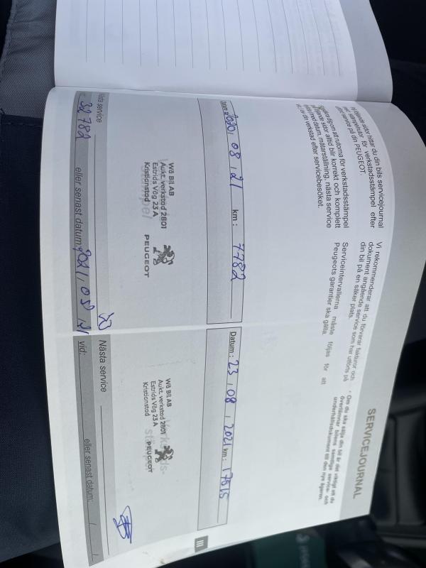 Peugeot 208 PureTech 82ch S&S BVM5 Signature