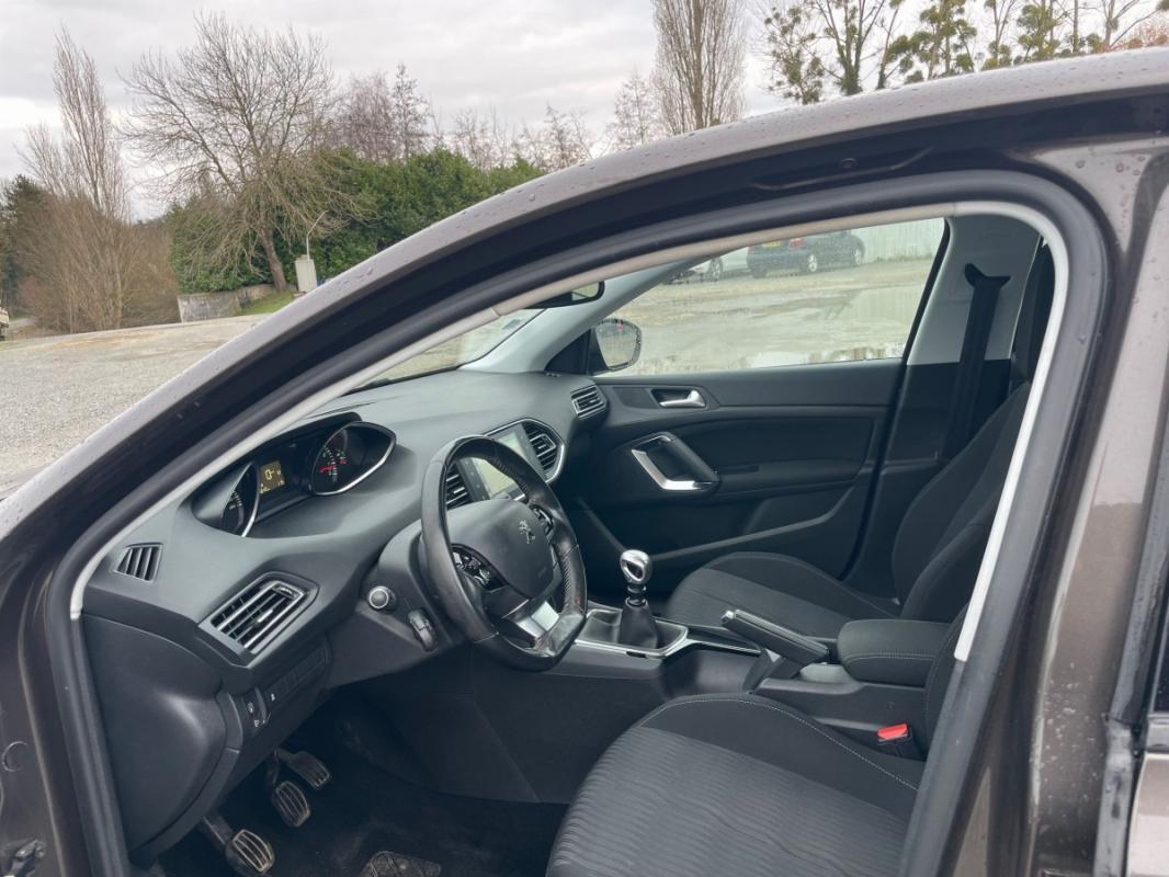 Peugeot 308 1.6 THP 125 ch BVM6 Active
