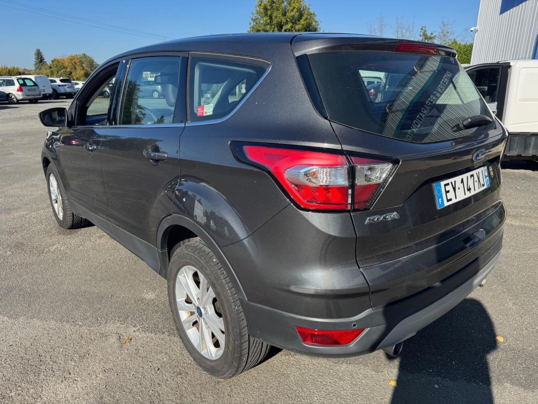 Ford Kuga 1.5 TDCi 120 S&S 4x2 Powershift Titanium Business