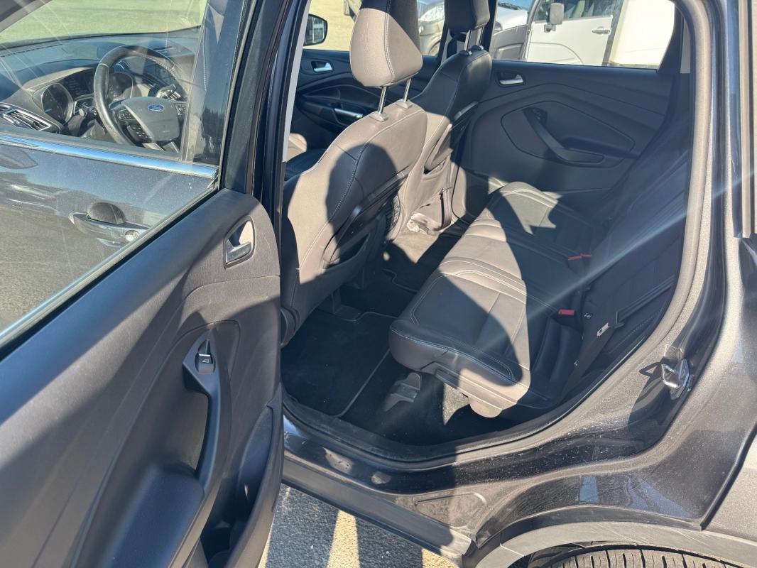 Ford Kuga 1.5 TDCi 120 S&S 4x2 Powershift Titanium Business