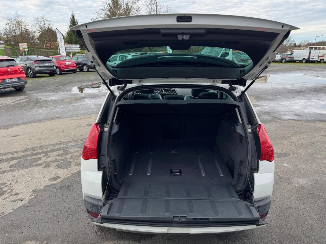 Peugeot 3008 HYbrid4 2.0 HDi 163ch FAP BMP6 + Electric 37ch