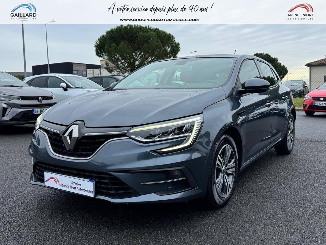 Renault M&eacute;gane IV Berline Blue dCi 115 EDC Evolution