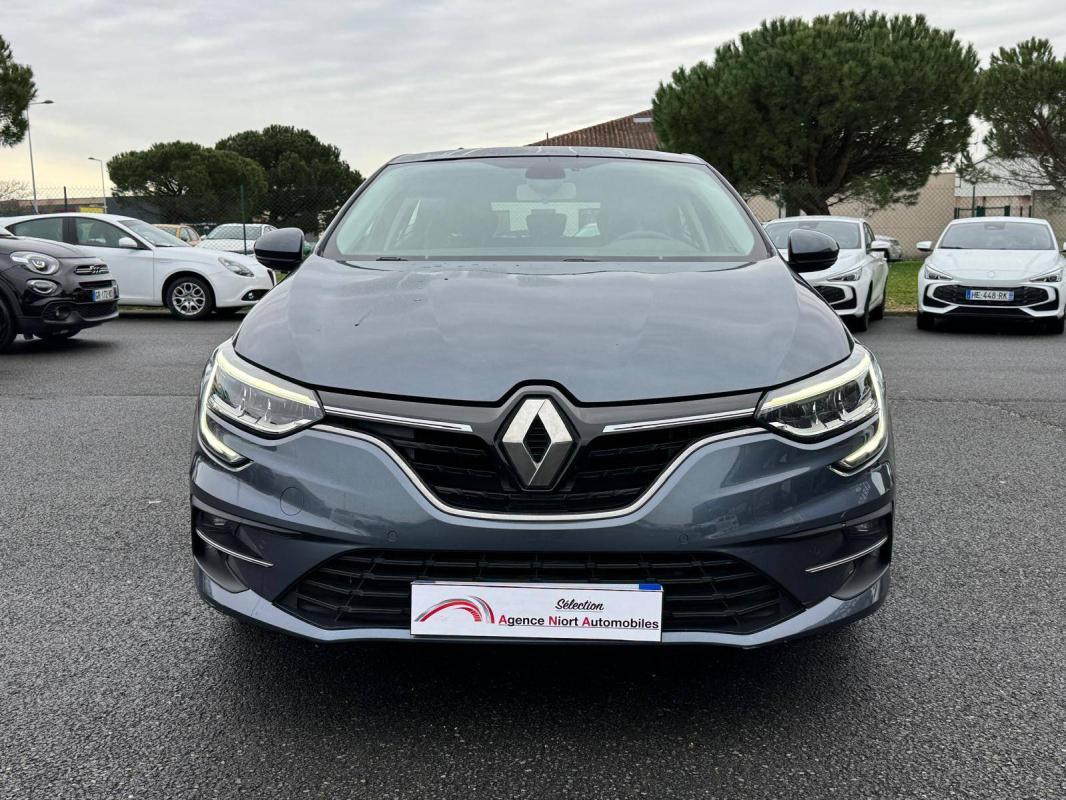 Renault M&eacute;gane IV Berline Blue dCi 115 EDC Evolution