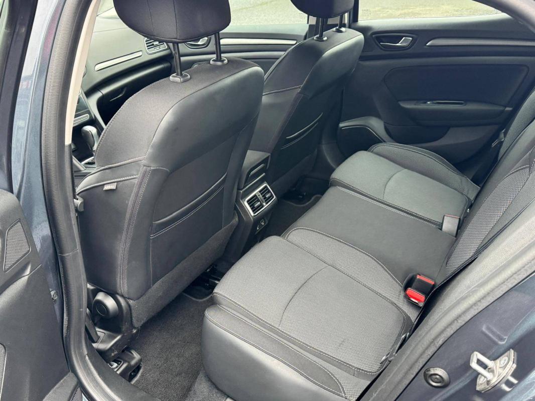 Renault M&eacute;gane IV Berline Blue dCi 115 EDC Evolution