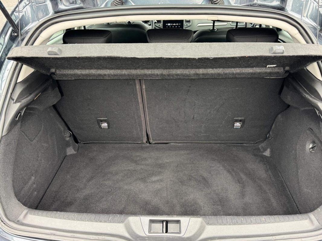 Renault M&eacute;gane IV Berline Blue dCi 115 EDC Evolution