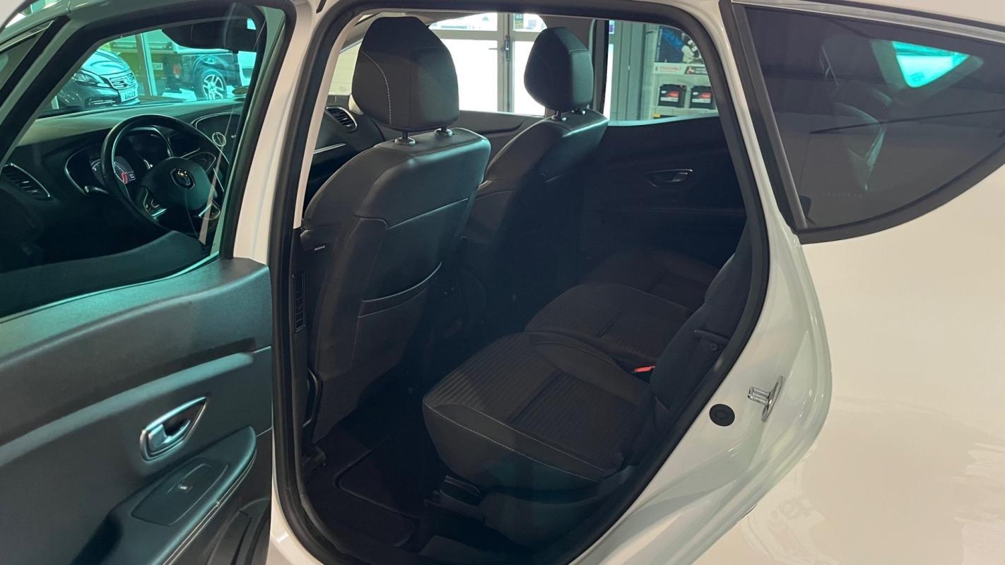 Renault Sc&eacute;nic IV BUSINESS Blue dCi 120