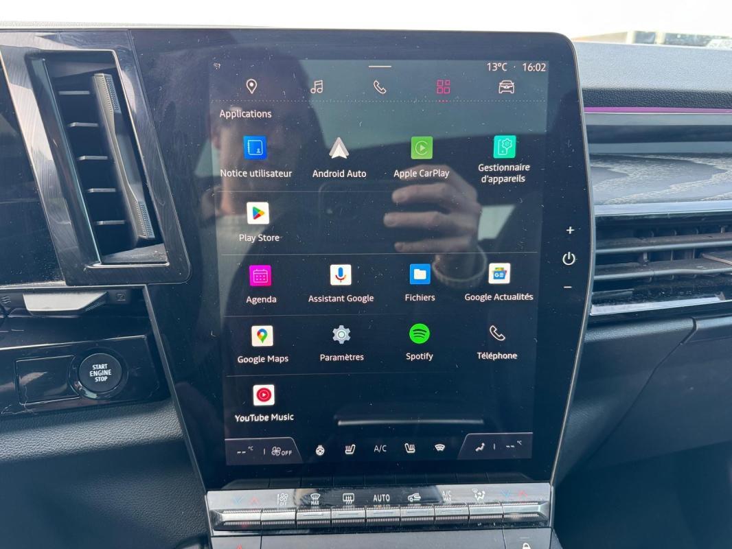 Renault Austral E-Tech hybrid 200 Iconic