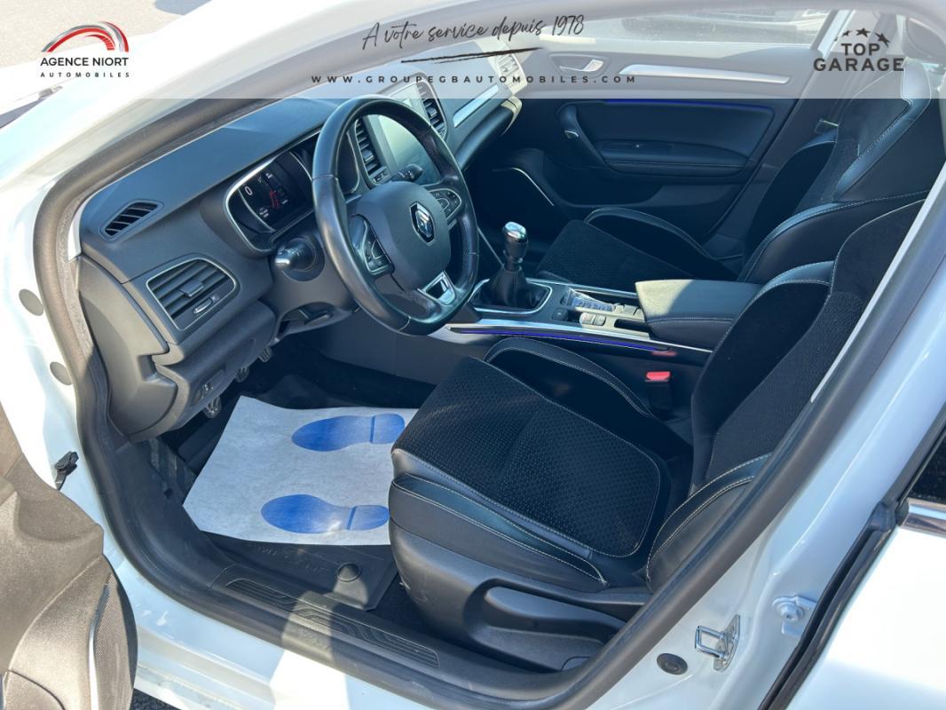 Renault M&eacute;gane IV Berline Intens TCe 140 FAP 5 portes (oct. 2018) (co2 125)