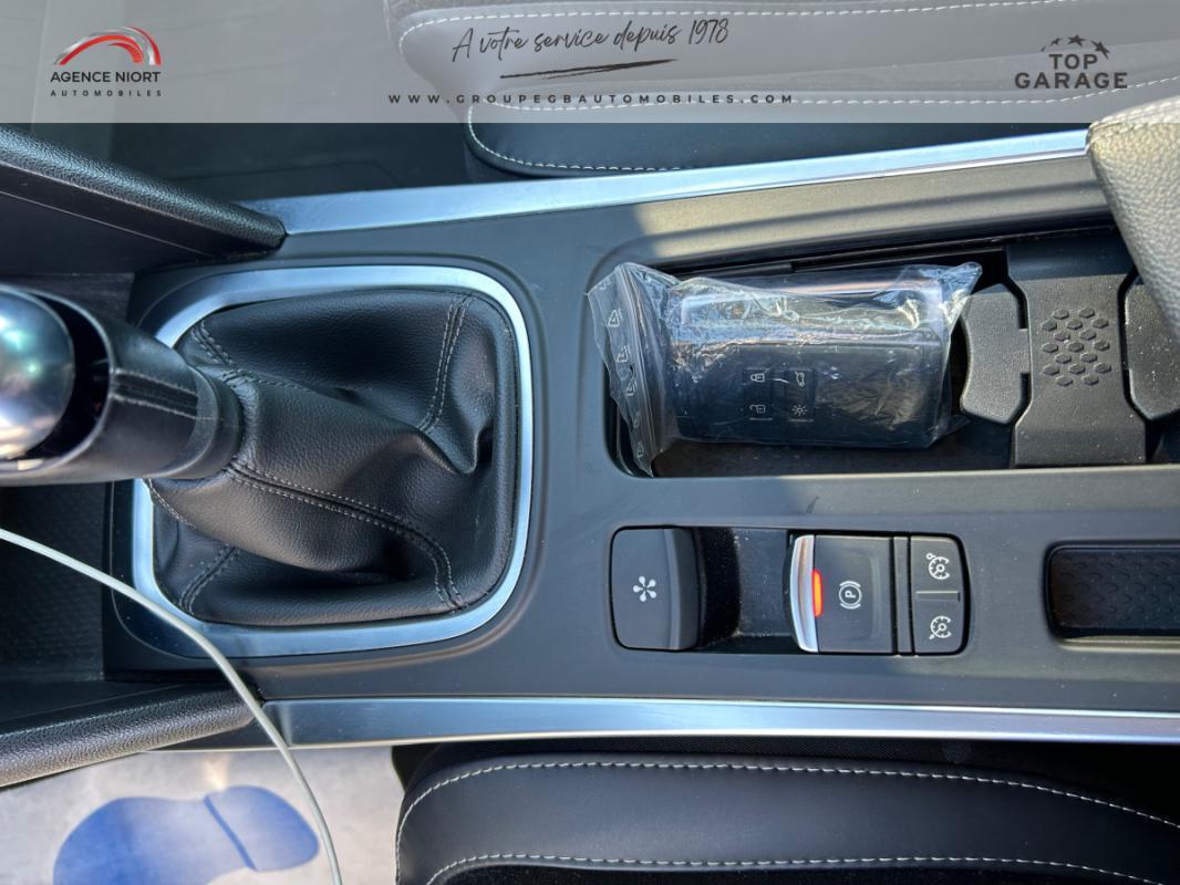 Renault M&eacute;gane IV Berline Intens TCe 140 FAP 5 portes (oct. 2018) (co2 125)