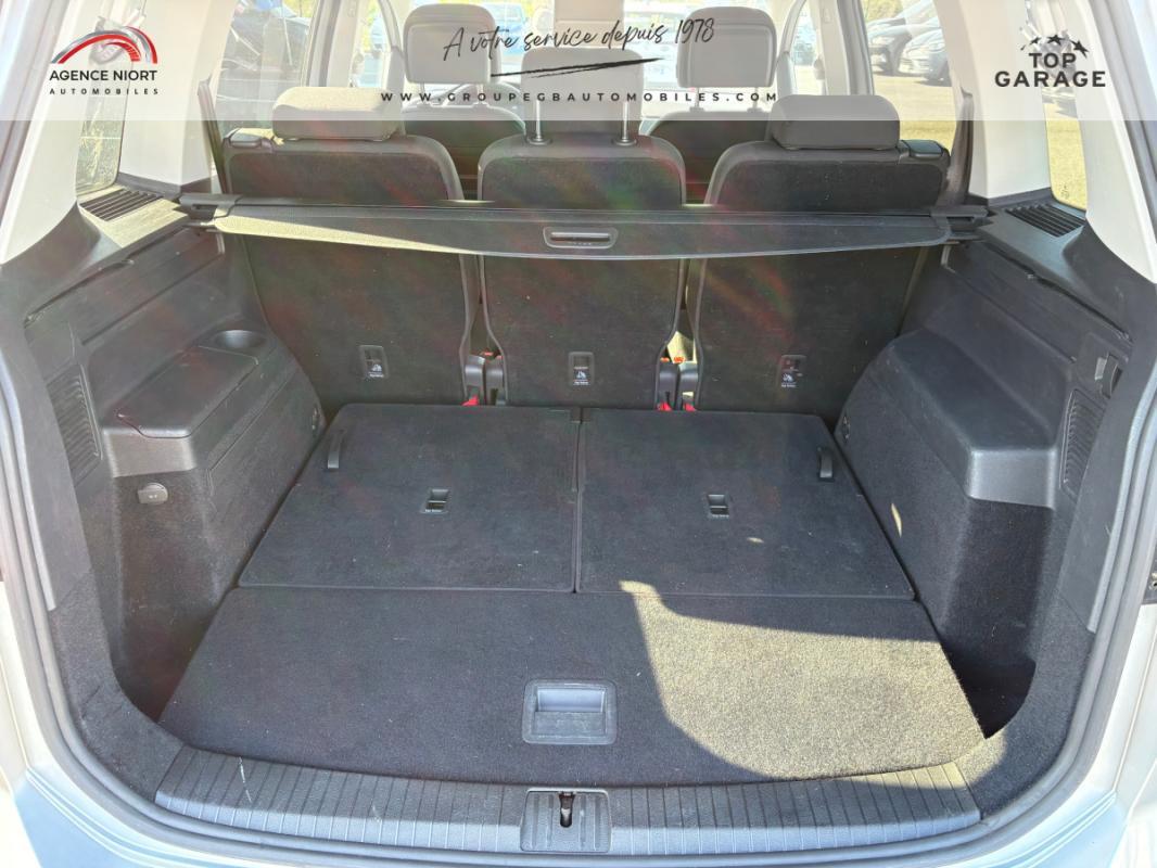 Volkswagen Touran BUSINESS 2.0 TDI 150 DSG7 Life 7-S 5 portes (oct. 2022) (co2 140)